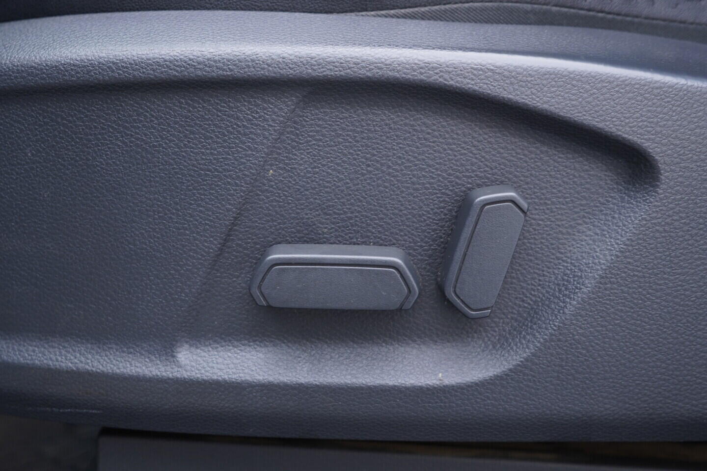 OV190V10866_21.webp_RANGER  2.2 TDCi 118 kW manuál