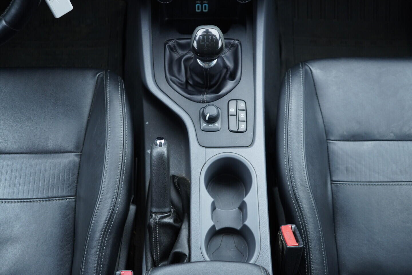 OV190V10866_32.webp_RANGER  2.2 TDCi 118 kW manuál