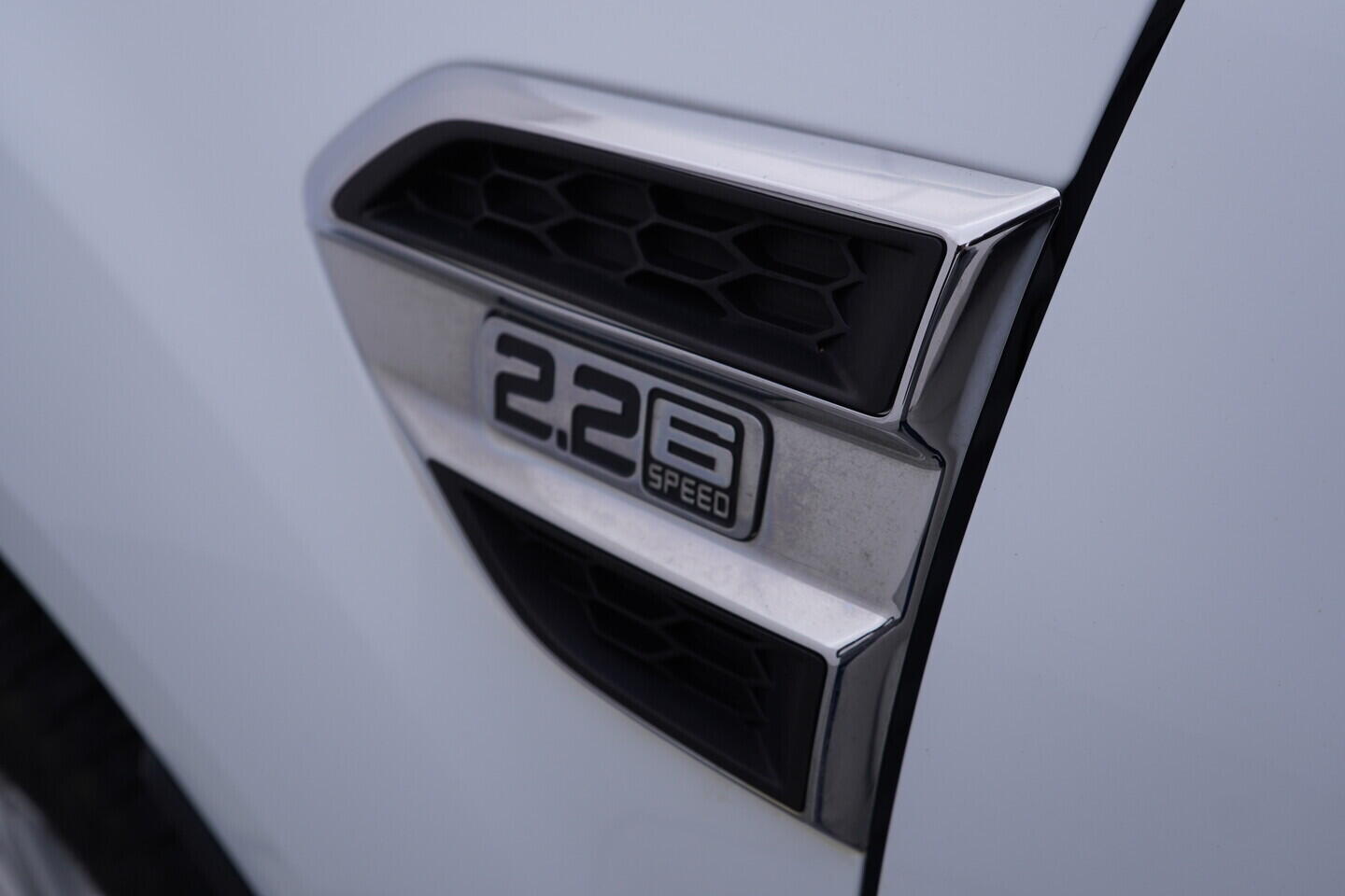 OV190V10866_38.webp_RANGER  2.2 TDCi 118 kW manuál