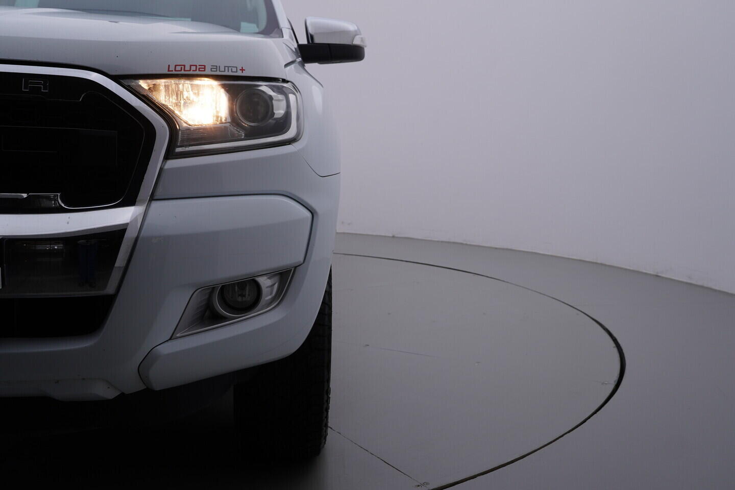 OV190V10866_40.webp_RANGER  2.2 TDCi 118 kW manuál