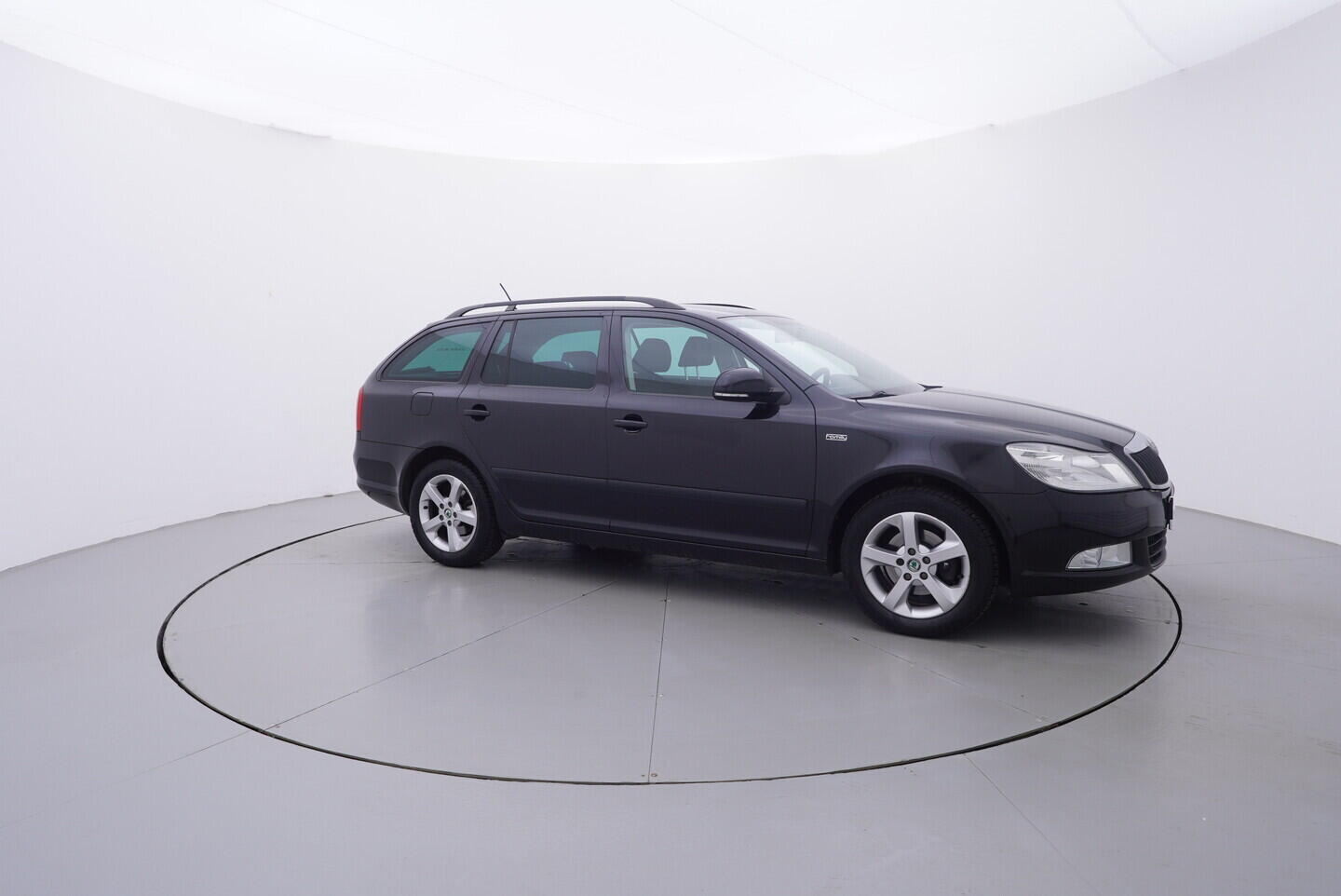 OV190V10871_16.webp_OCTAVIA  1.4 TSI 90 kW manuál, DPH