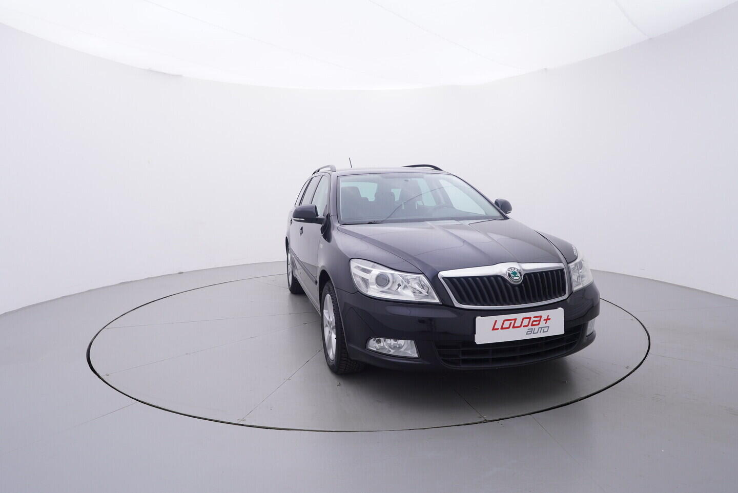 OV190V10871_17.webp_OCTAVIA  1.4 TSI 90 kW manuál, DPH