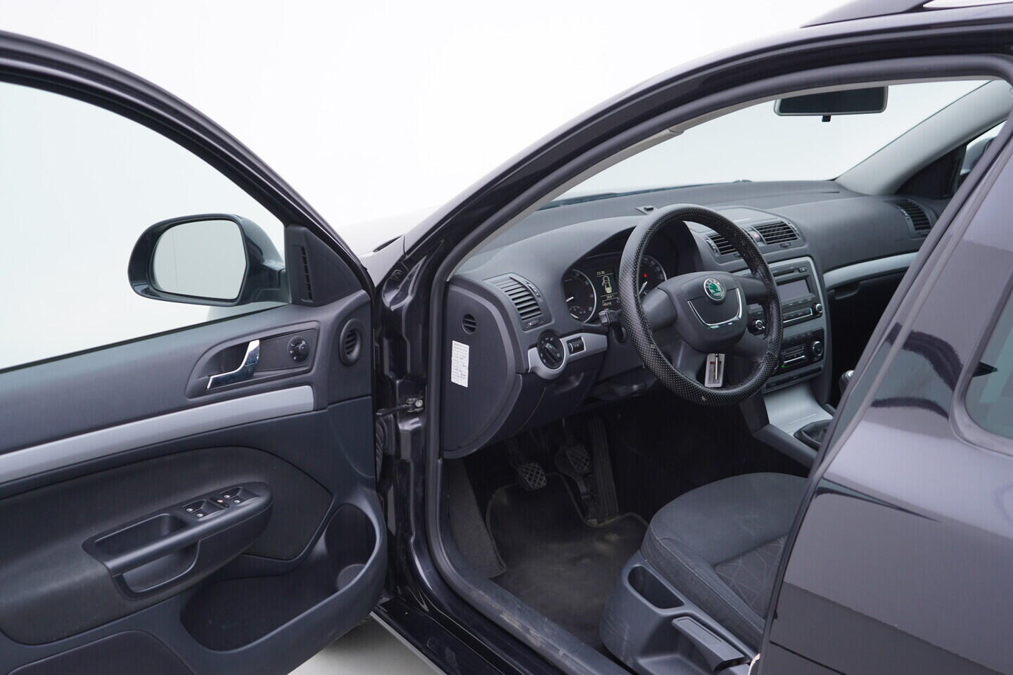 OV190V10871_18.webp_OCTAVIA  1.4 TSI 90 kW manuál, DPH