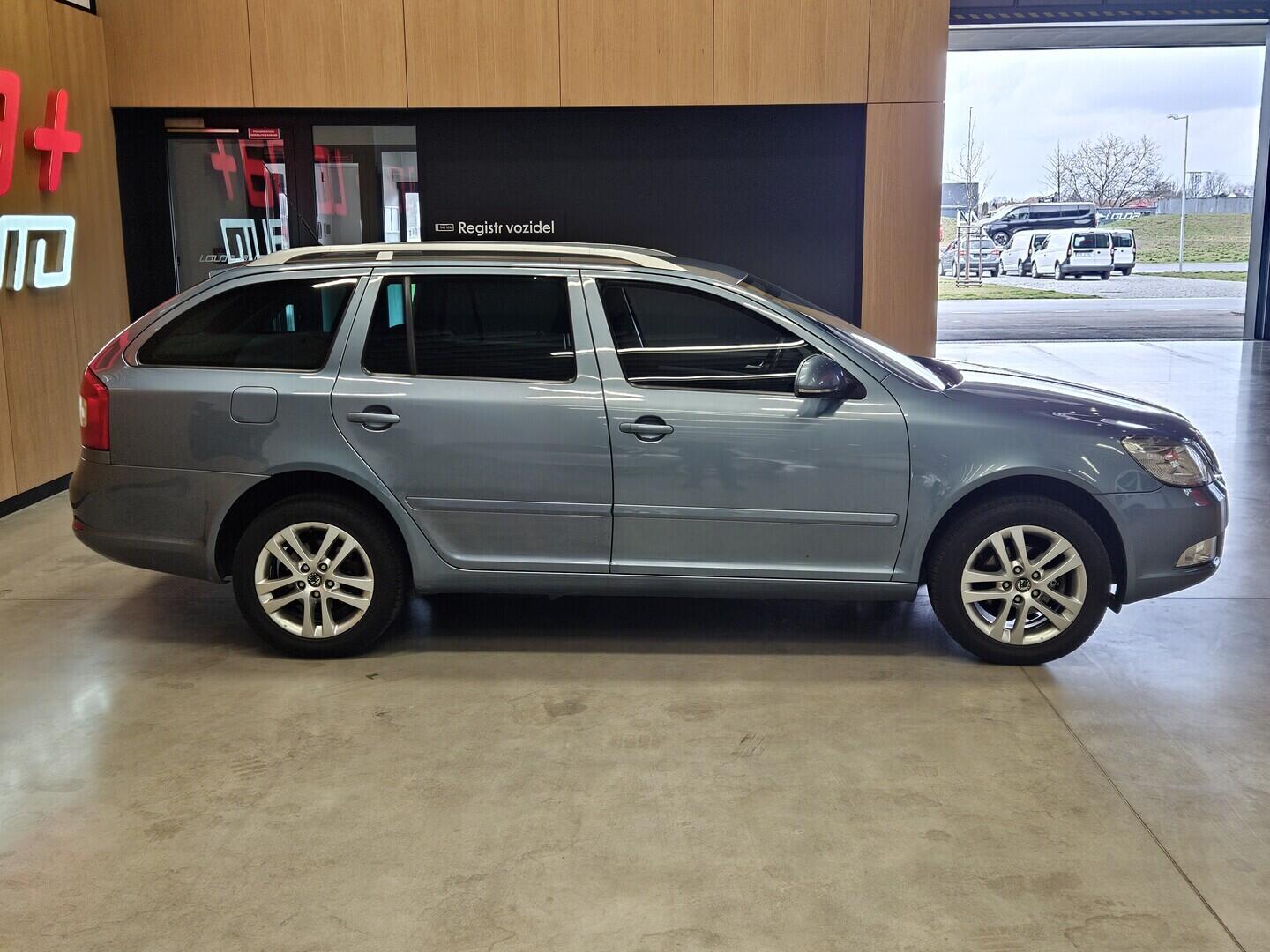 OV190V10874_12.webp_OCTAVIA Style 1.6 TDI 77 kW manuál