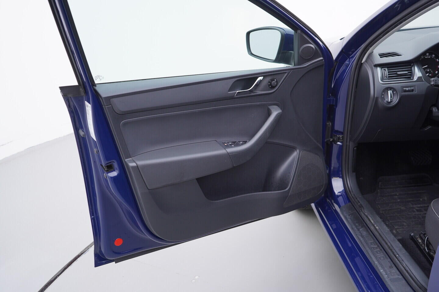 OV190V10875_19.webp_RAPID  1.4 TSI 90 kW automat