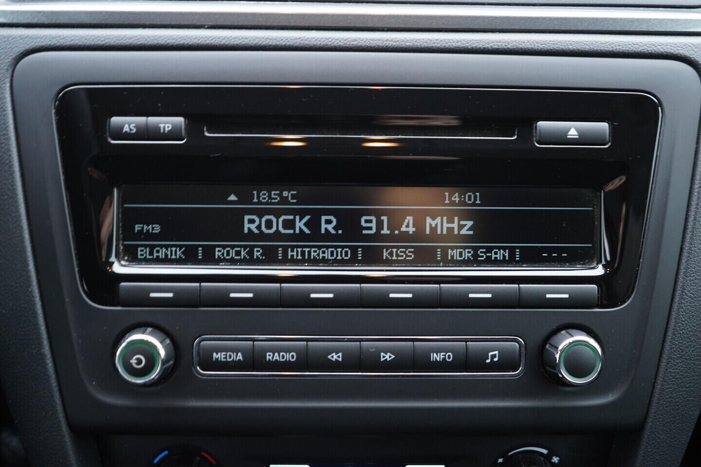 OV190V10875_27.webp_RAPID  1.4 TSI 90 kW automat