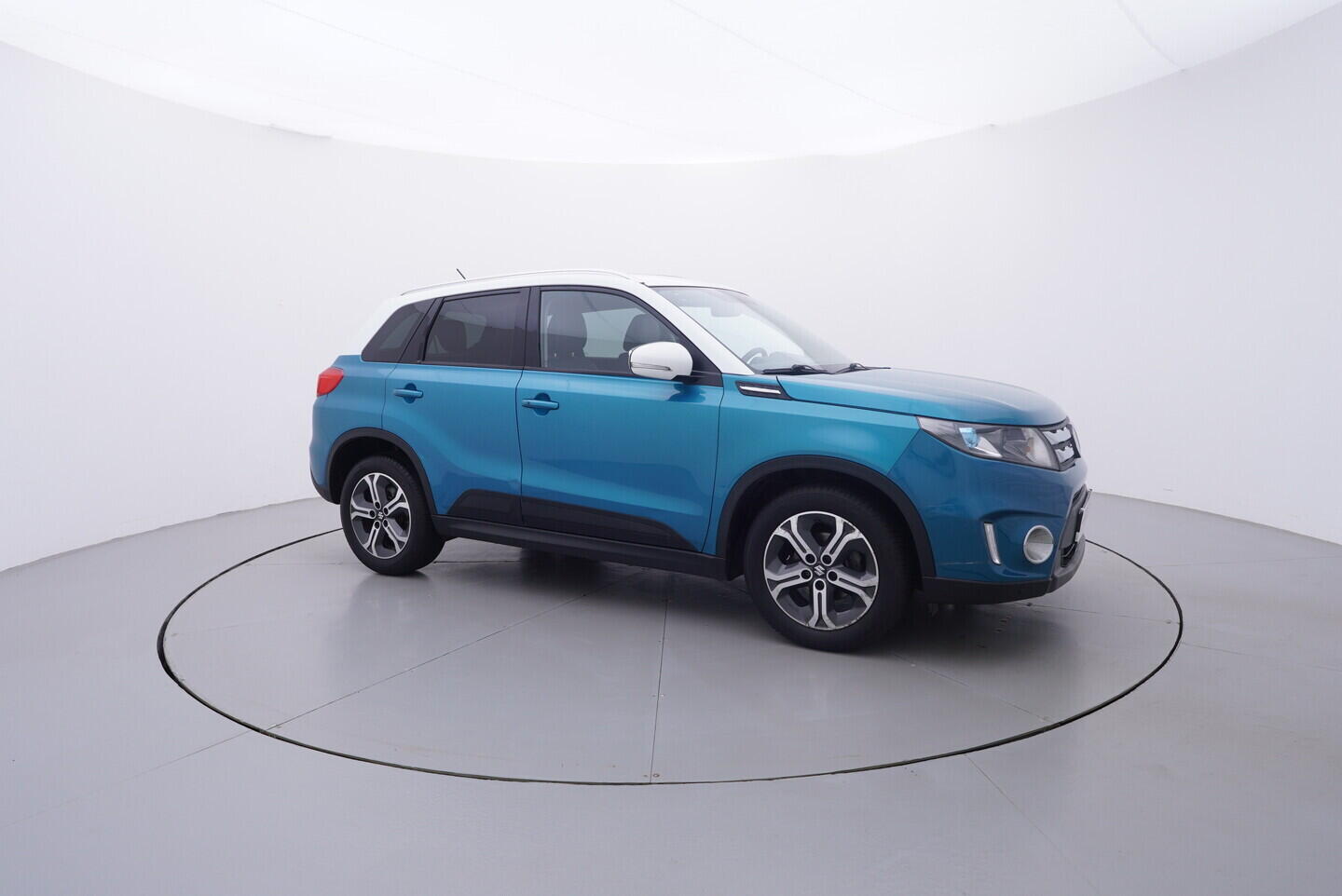 OV190V10876_16.webp_VITARA  1.6 VVT 88 kW automat