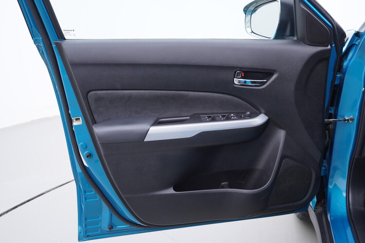 OV190V10876_19.webp_VITARA  1.6 VVT 88 kW automat