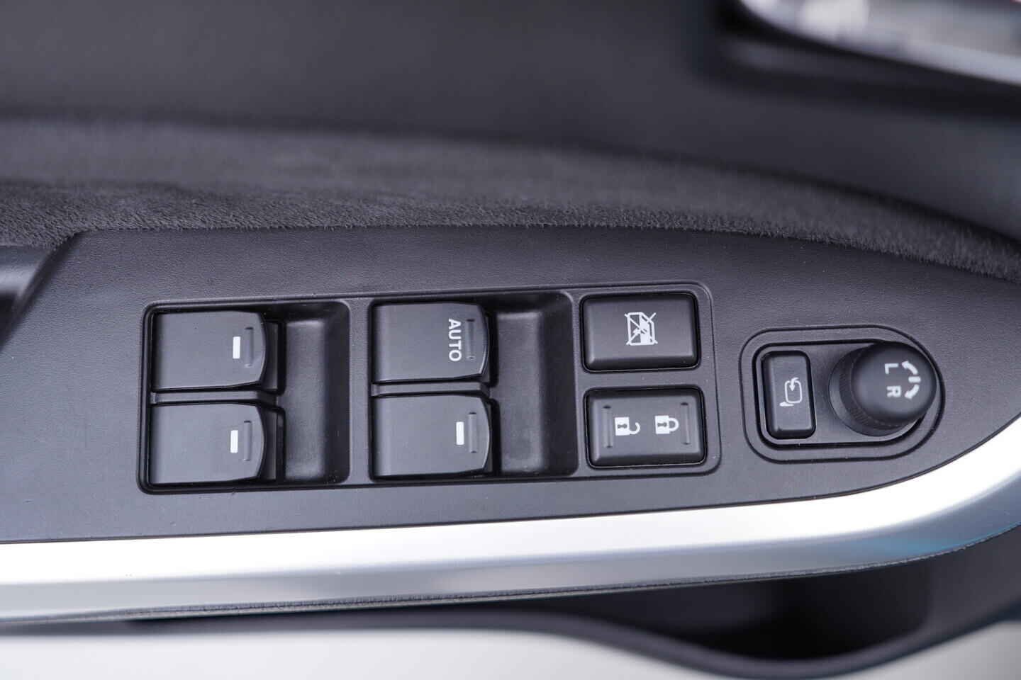 OV190V10876_20.webp_VITARA  1.6 VVT 88 kW automat