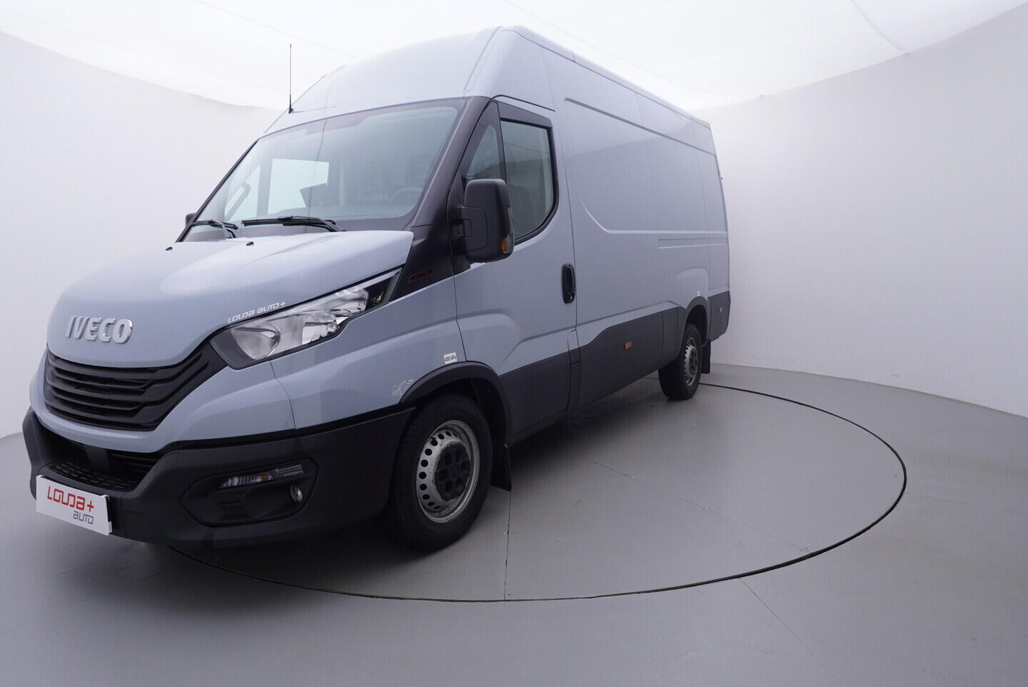 OV190V10878_10.webp_DAILY  3.0 IS35SC2AA 129 kW manuál, DPH