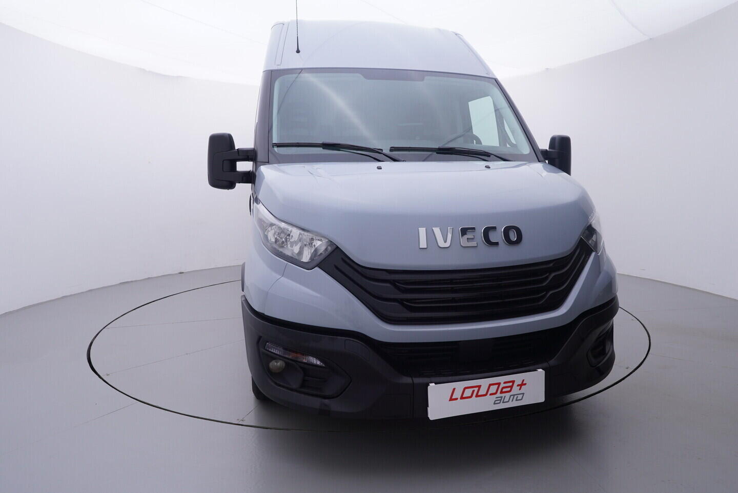 OV190V10878_17.webp_DAILY  3.0 IS35SC2AA 129 kW manuál, DPH