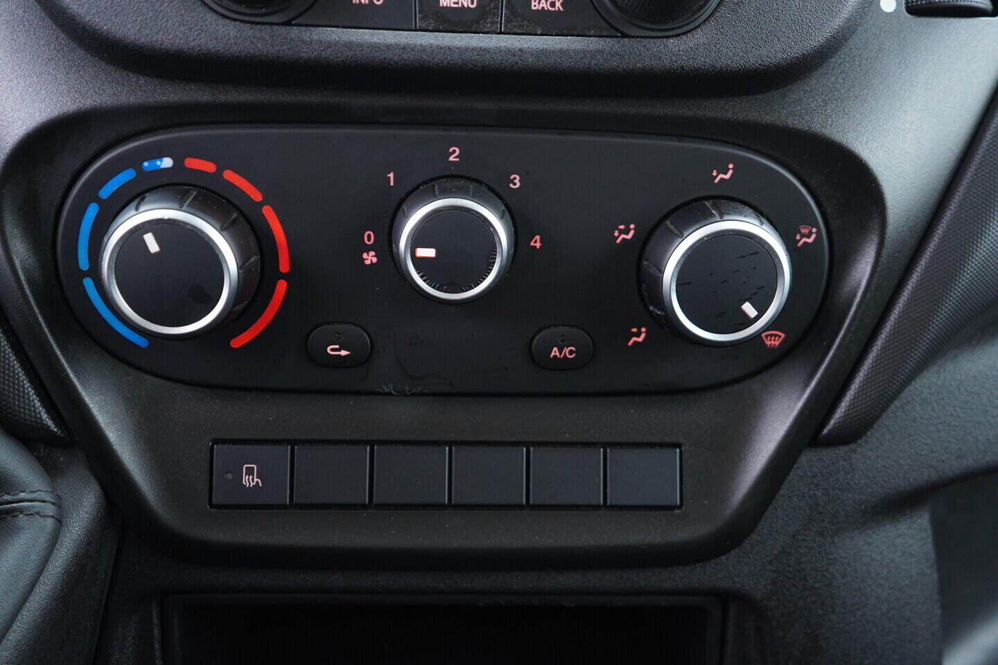 OV190V10878_29.webp_DAILY  3.0 IS35SC2AA 129 kW manuál, DPH