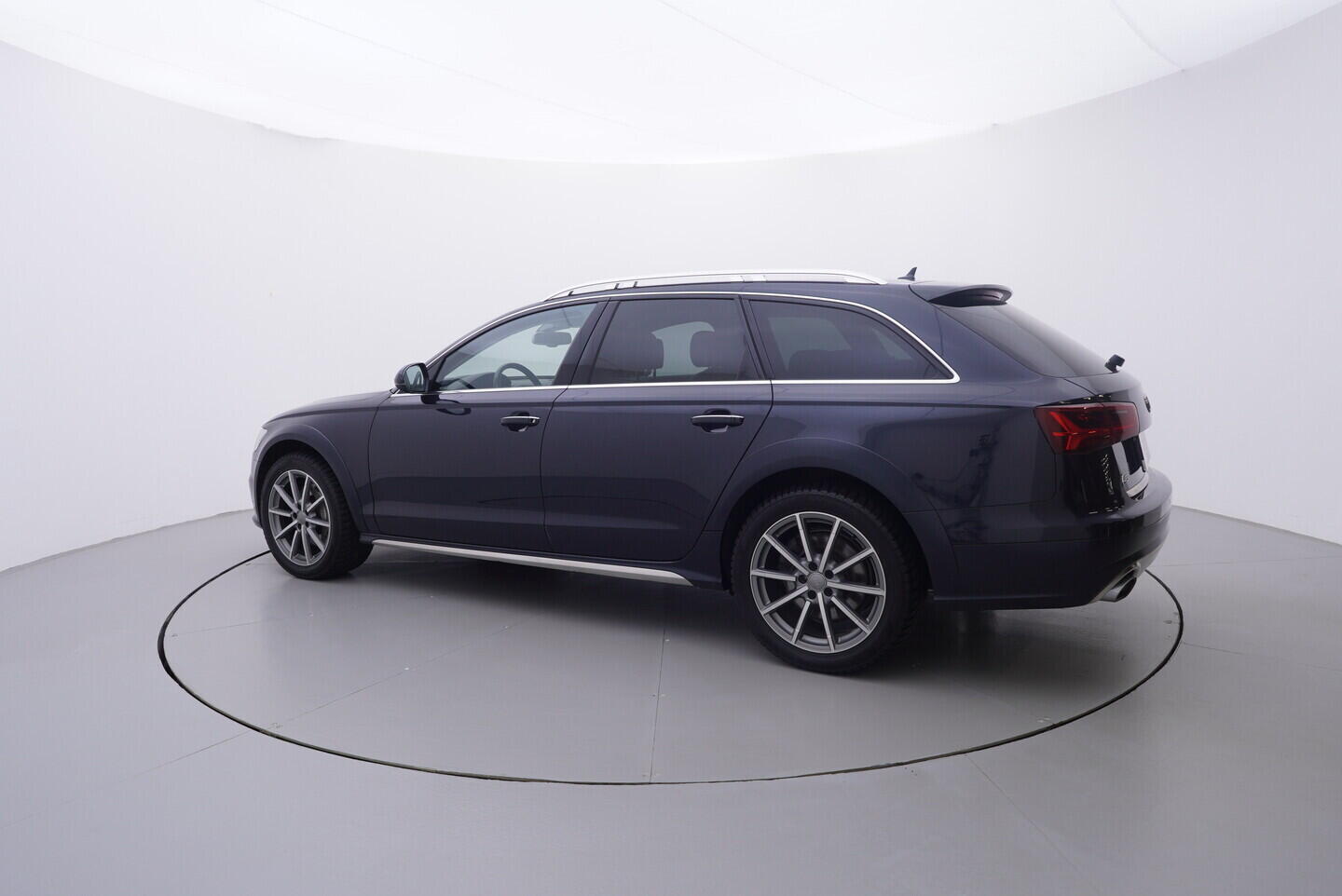 OV190V10880_16.webp_A6 ALLROAD QUATTRO  3.0 TDI 235 kW automat