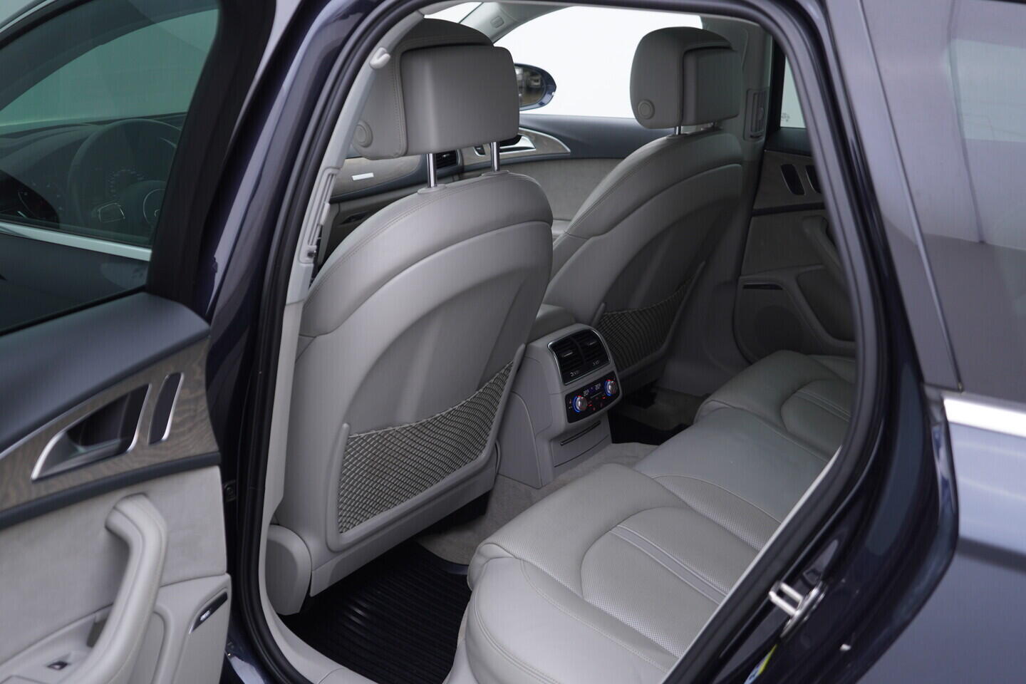 OV190V10880_38.webp_A6 ALLROAD QUATTRO  3.0 TDI 235 kW automat
