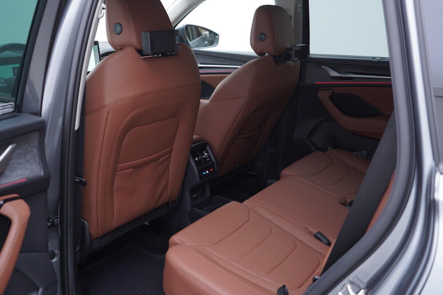 OV190V10881_36.webp_KODIAQ Exclusive Selection 2.0 TDI 142 kW automat, DPH