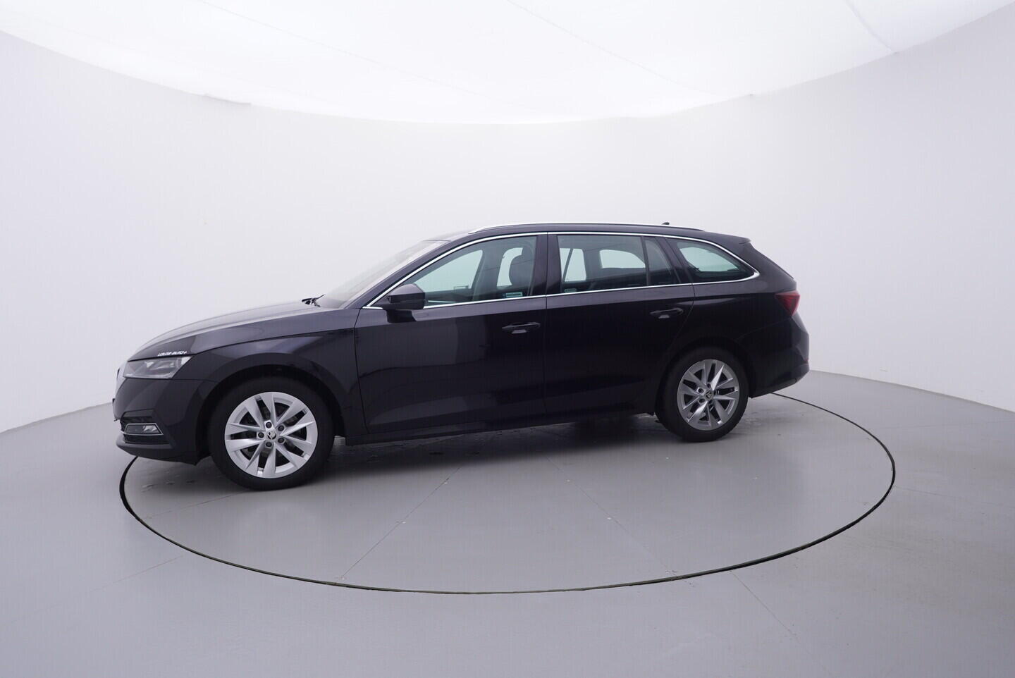 OV190V10884_11.webp_OCTAVIA Style 2.0 TDI 110 kW automat, DPH