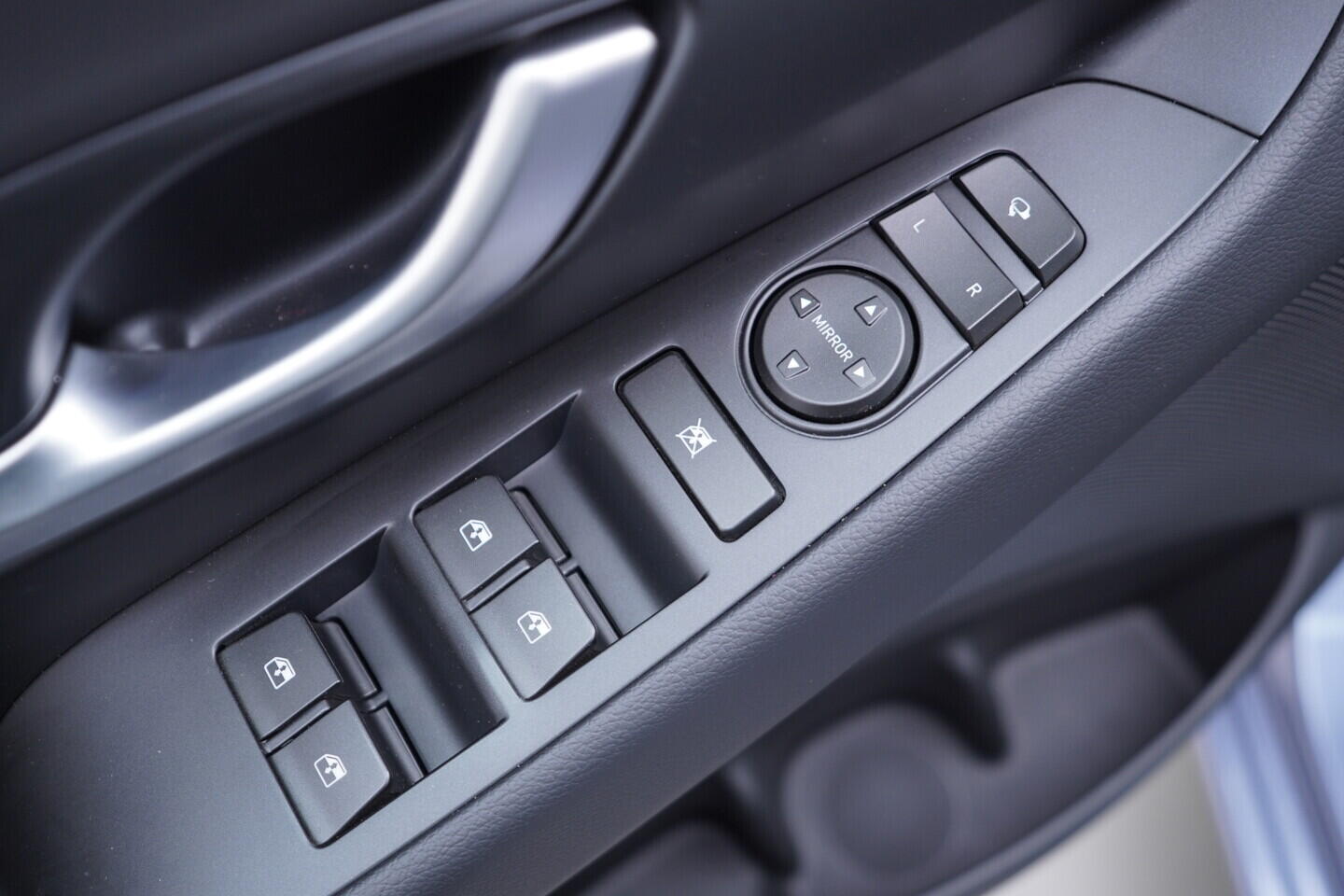 OV190V10885_20.webp_I30 Comfort  1.0 T-GDI 74 kW manuál, DPH