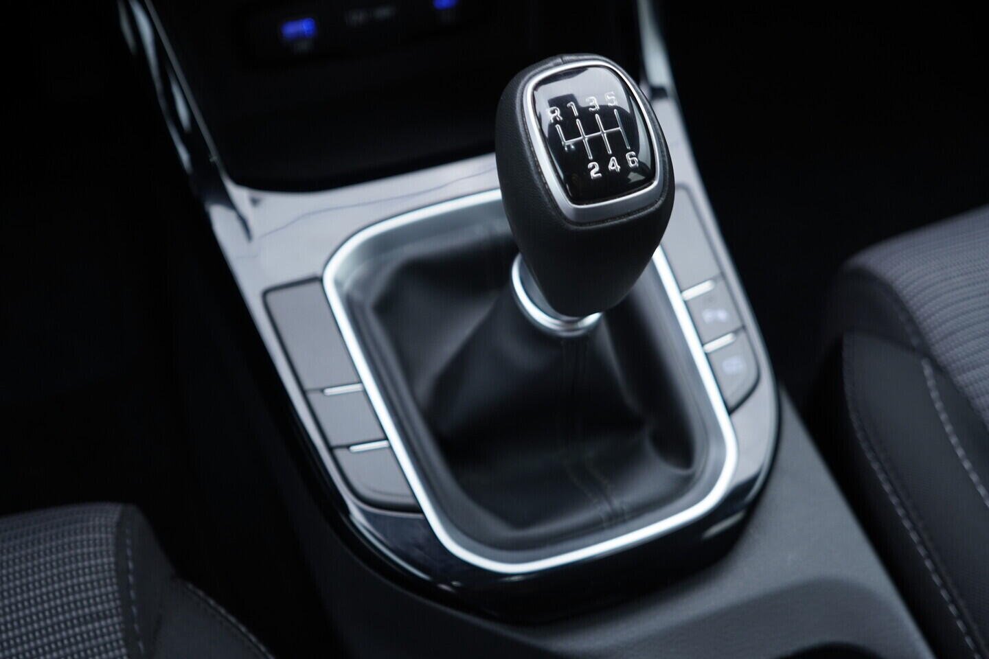 OV190V10885_35.webp_I30 Comfort  1.0 T-GDI 74 kW manuál, DPH