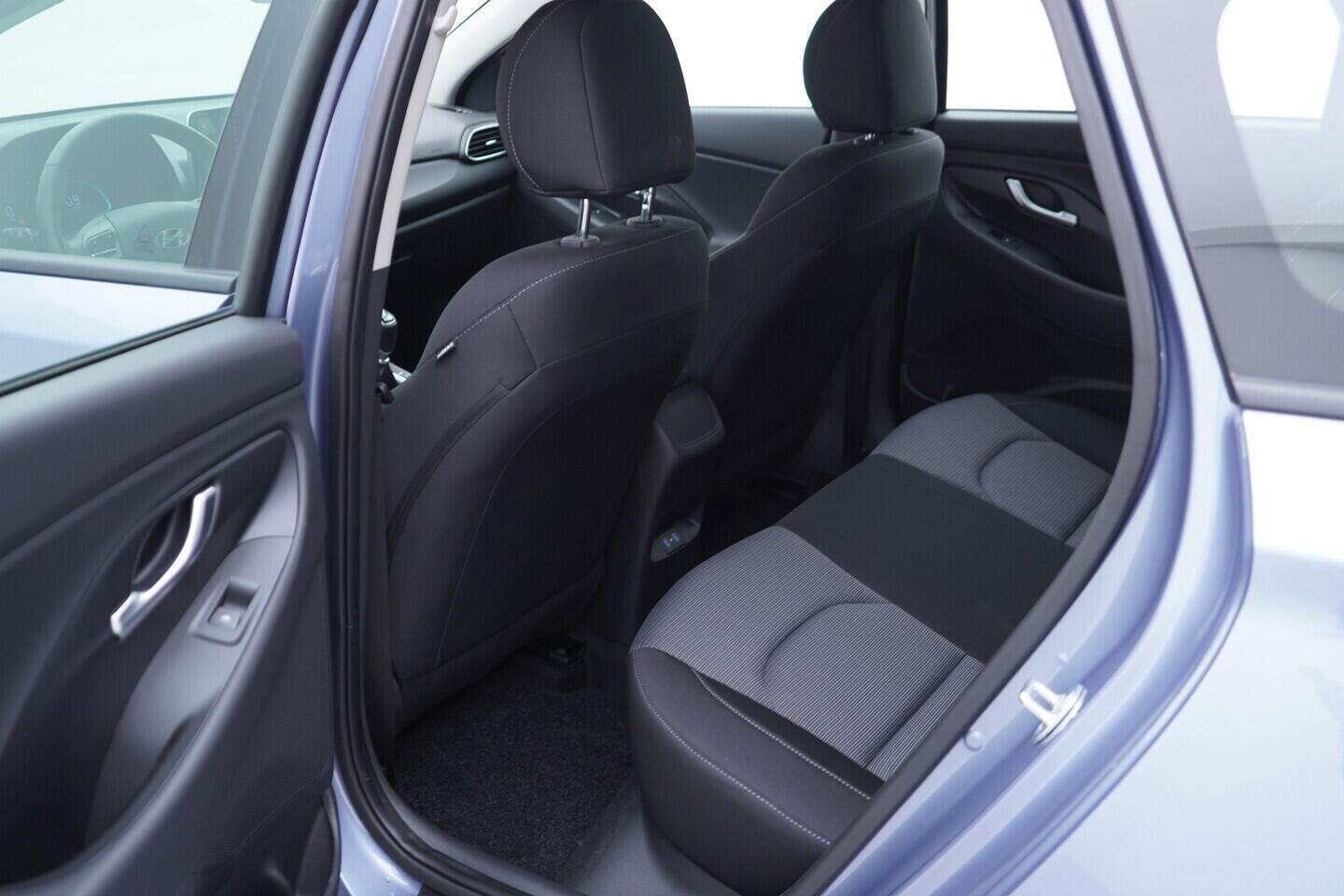 OV190V10885_36.webp_I30 Comfort  1.0 T-GDI 74 kW manuál, DPH