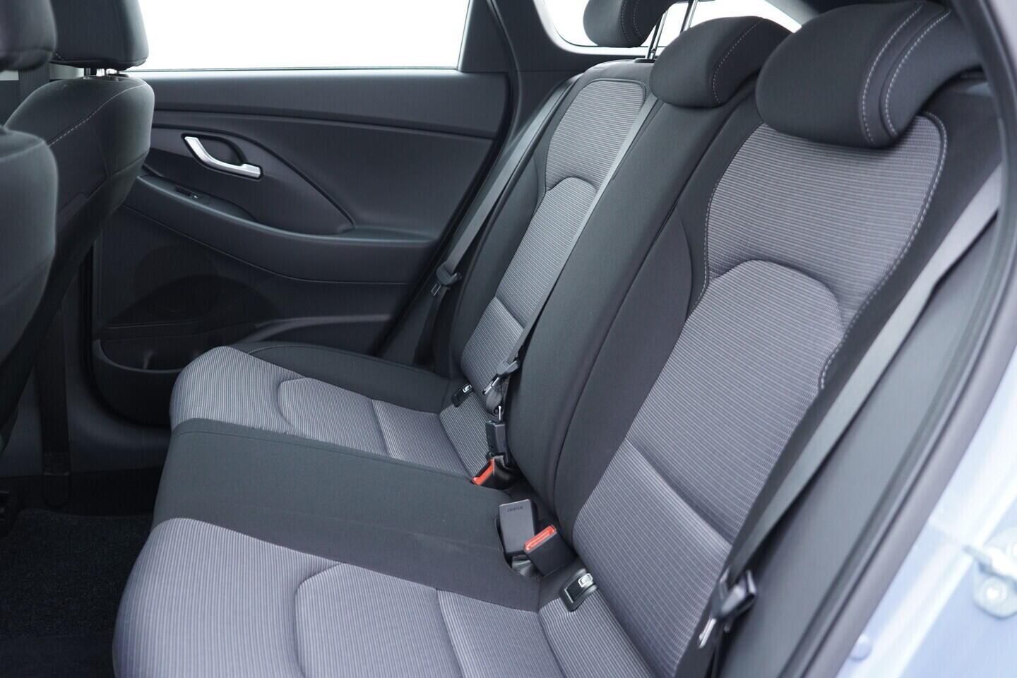 OV190V10885_37.webp_I30 Comfort  1.0 T-GDI 74 kW manuál, DPH