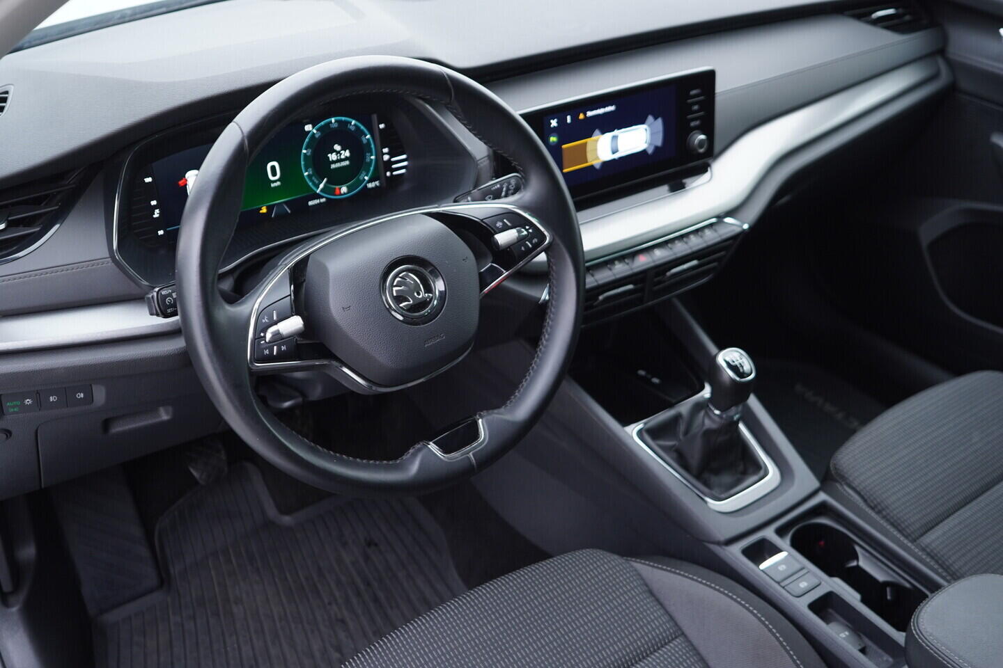 OV190V10886_21.webp_OCTAVIA Ambition 2.0 TDI 85 kW manuál, DPH