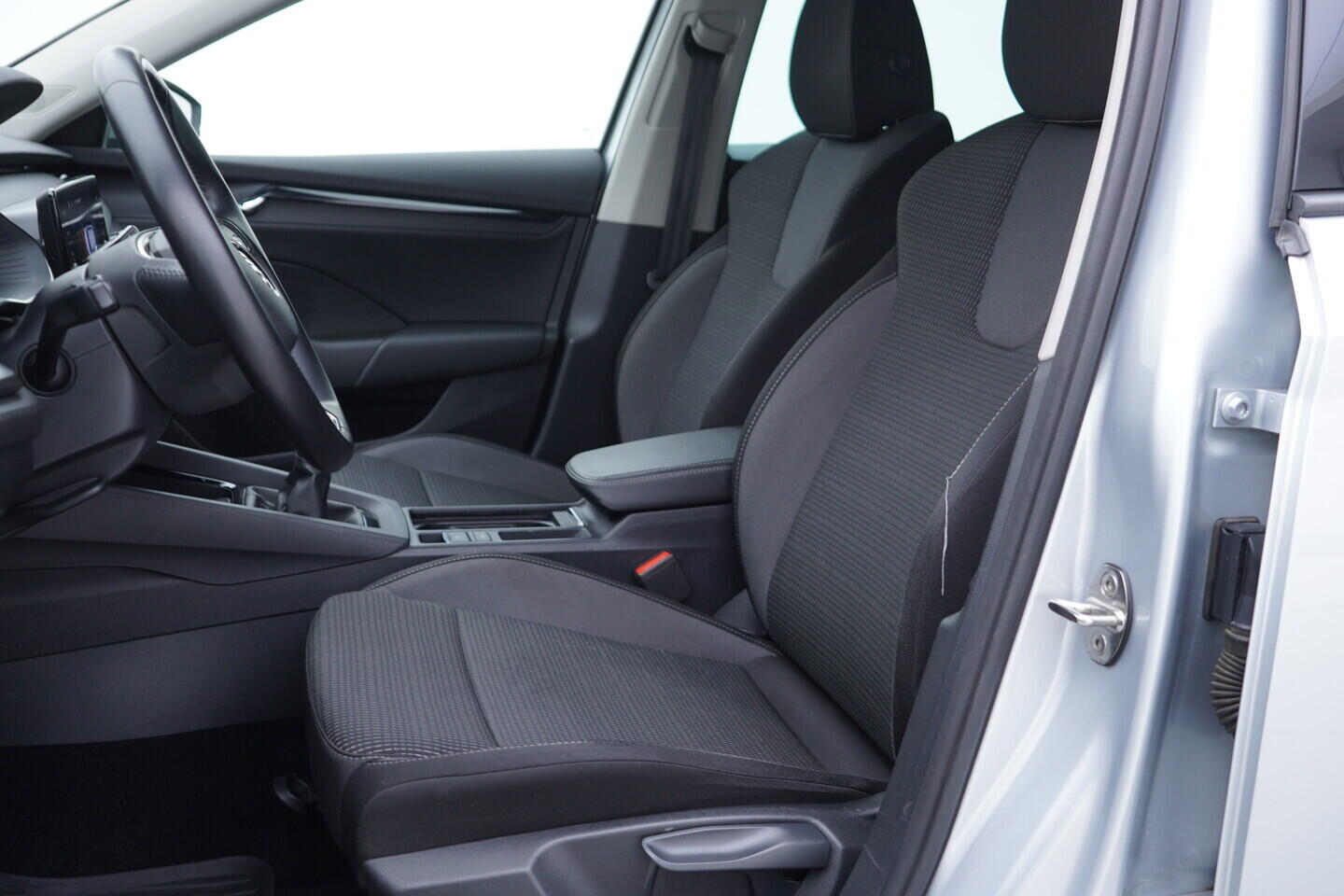 OV190V10886_22.webp_OCTAVIA Ambition 2.0 TDI 85 kW manuál, DPH