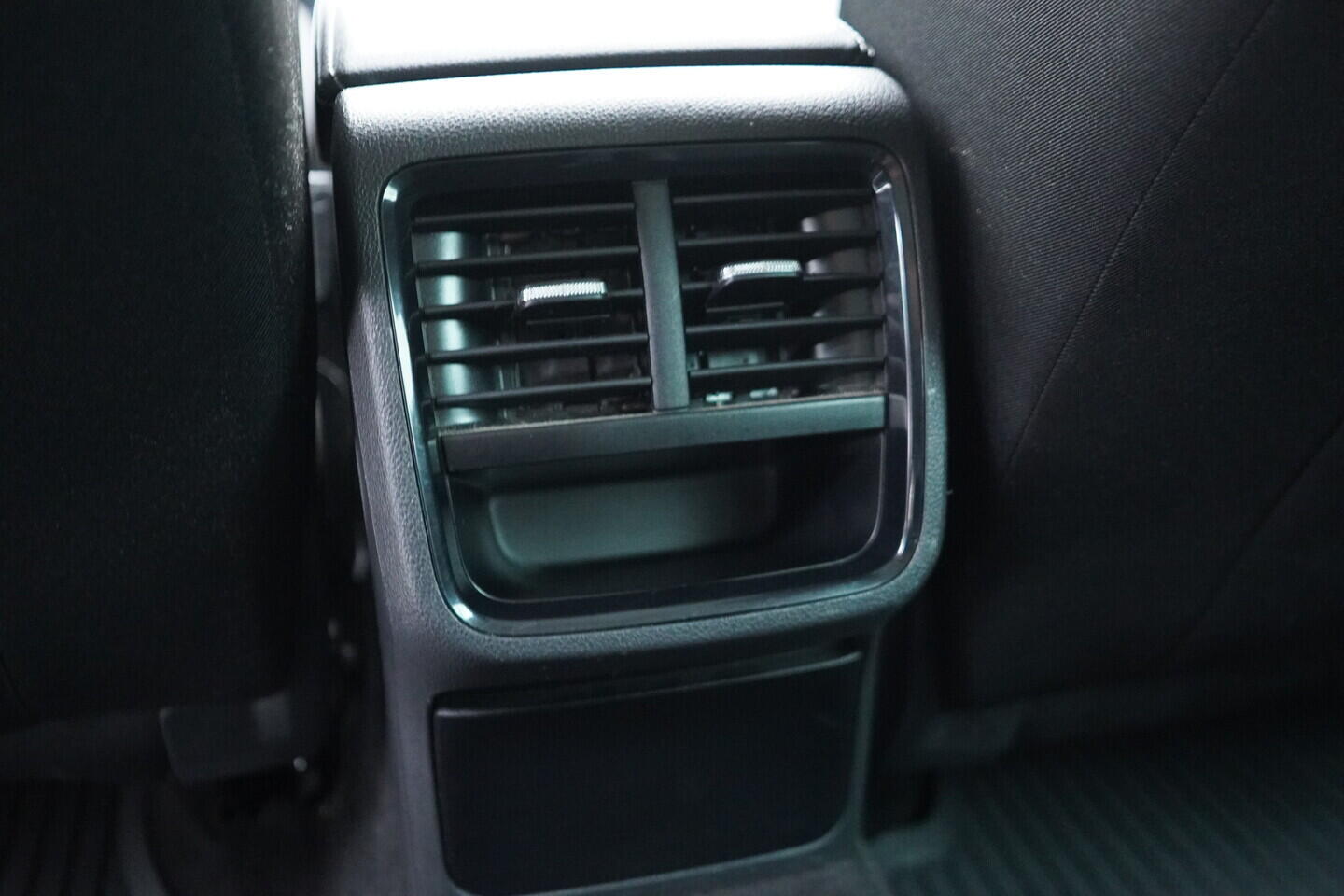 OV190V10886_36.webp_OCTAVIA Ambition 2.0 TDI 85 kW manuál, DPH