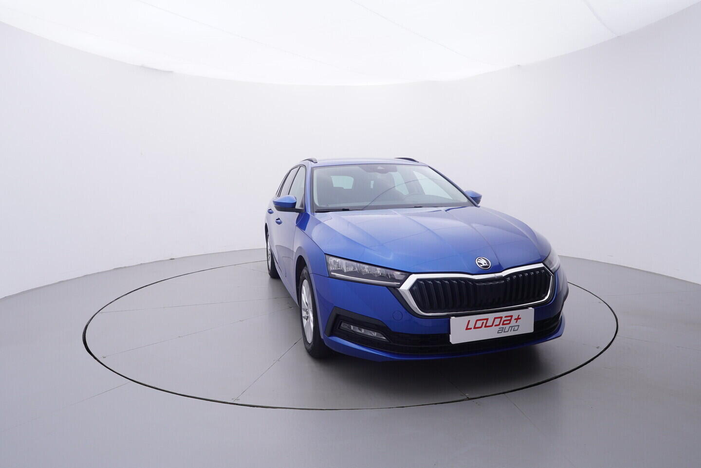 OV190V10887_13.webp_OCTAVIA Ambition 2.0 TDI 85 kW manuál, DPH