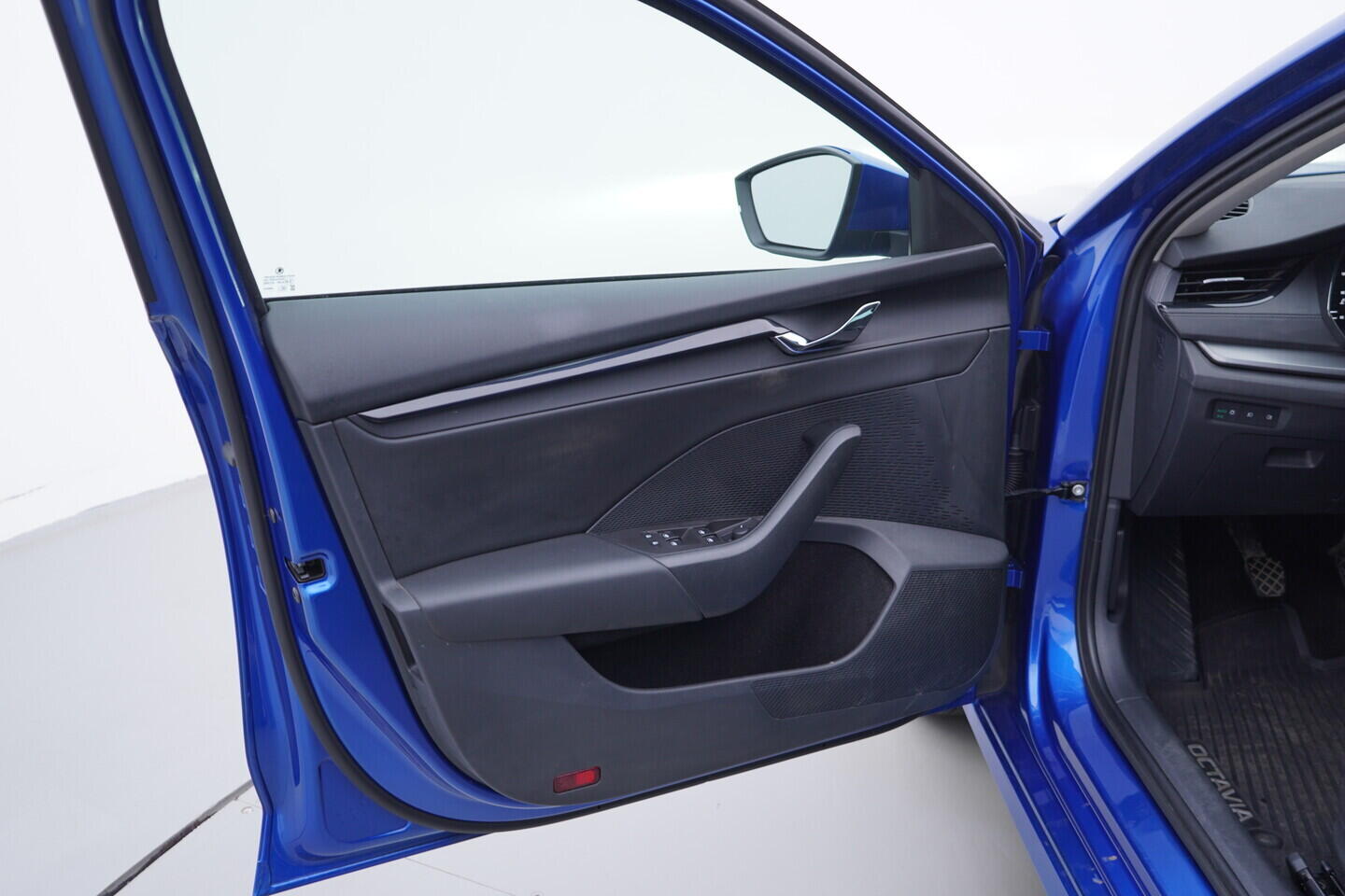 OV190V10887_19.webp_OCTAVIA Ambition 2.0 TDI 85 kW manuál, DPH