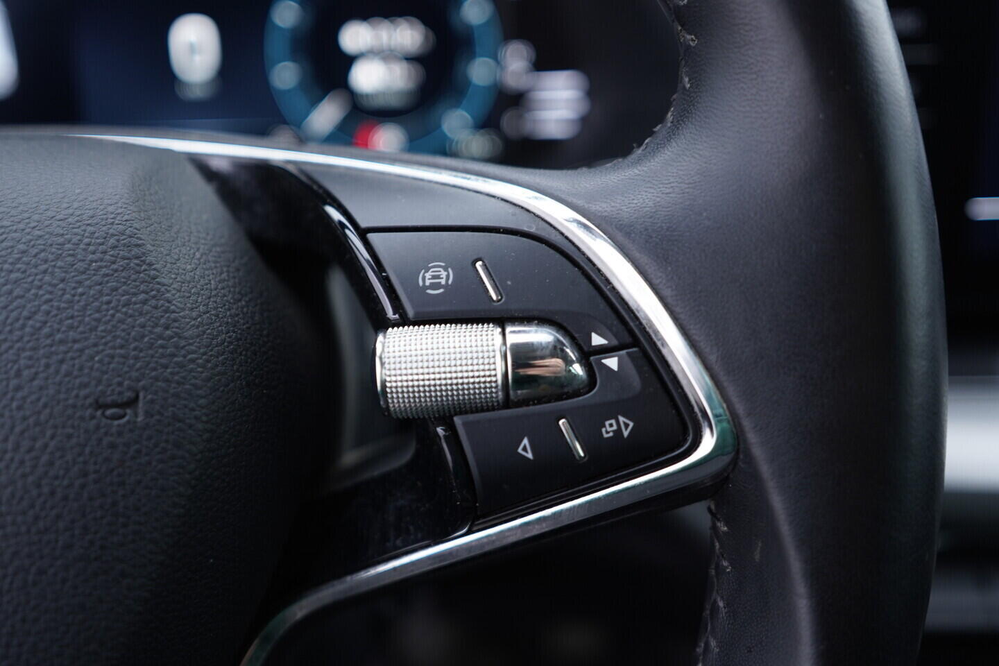 OV190V10887_26.webp_OCTAVIA Ambition 2.0 TDI 85 kW manuál, DPH