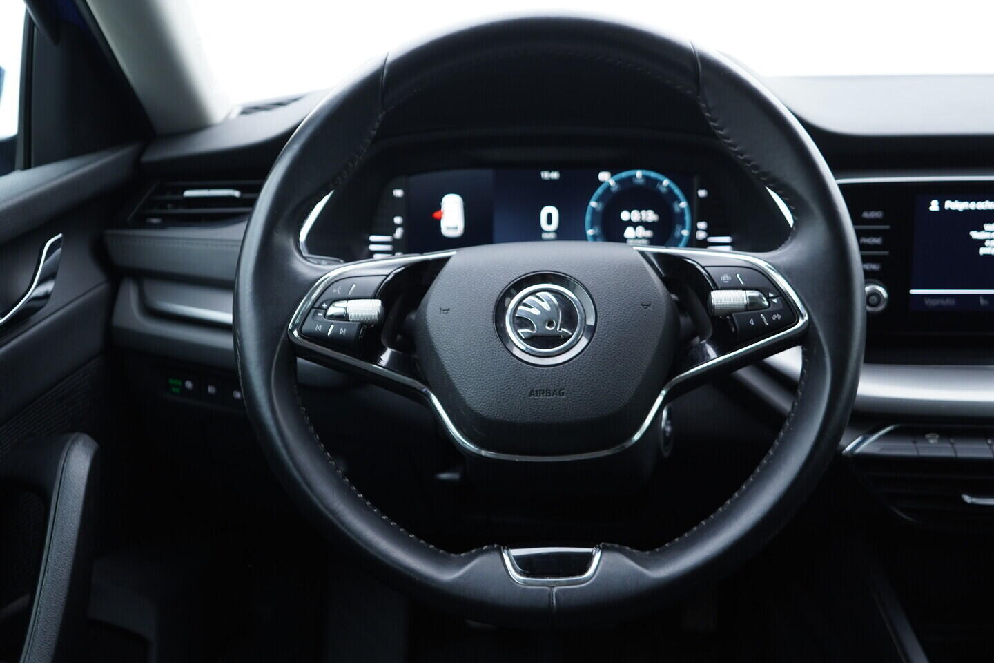 OV190V10887_28.webp_OCTAVIA Ambition 2.0 TDI 85 kW manuál, DPH