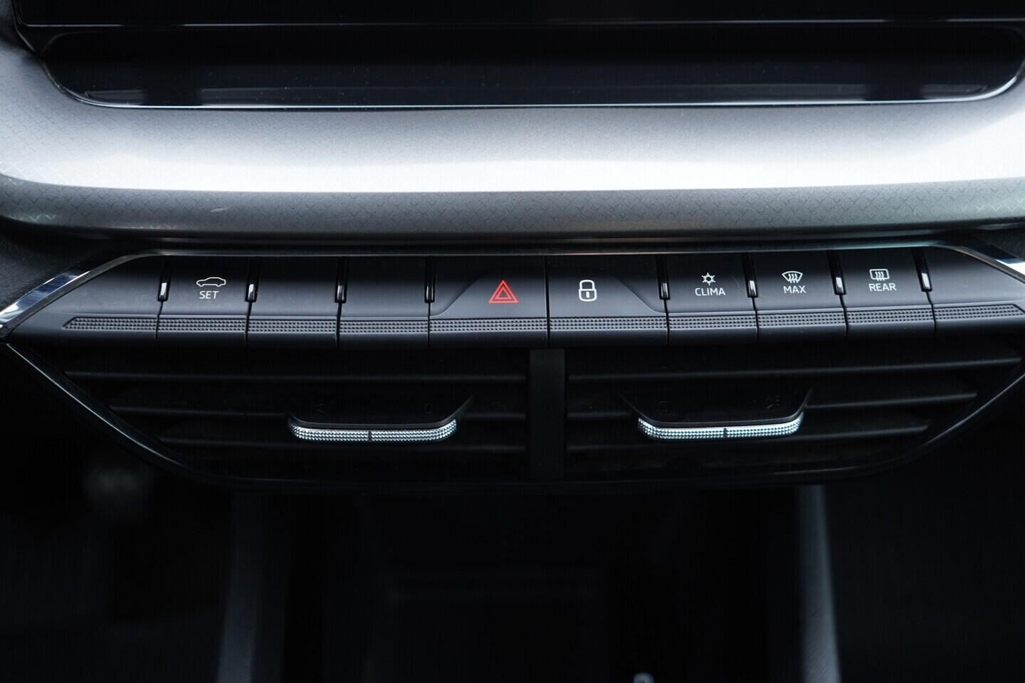 OV190V10887_33.webp_OCTAVIA Ambition 2.0 TDI 85 kW manuál, DPH