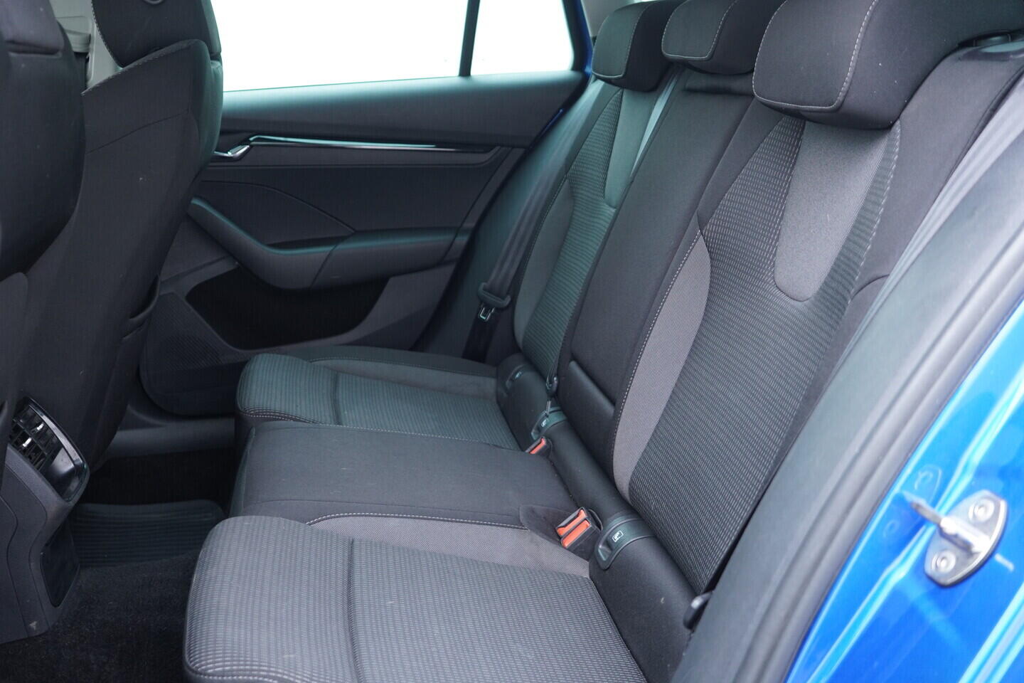 OV190V10887_37.webp_OCTAVIA Ambition 2.0 TDI 85 kW manuál, DPH