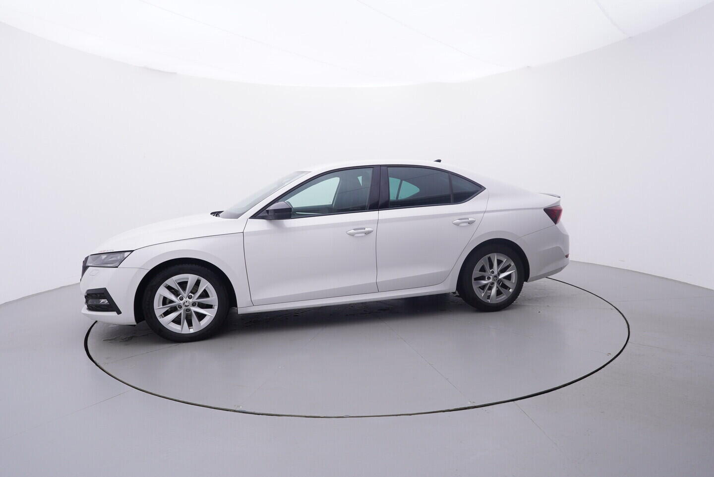 OV190V10888_11.webp_OCTAVIA Style 1.0 TSI 81 kW manuál, DPH