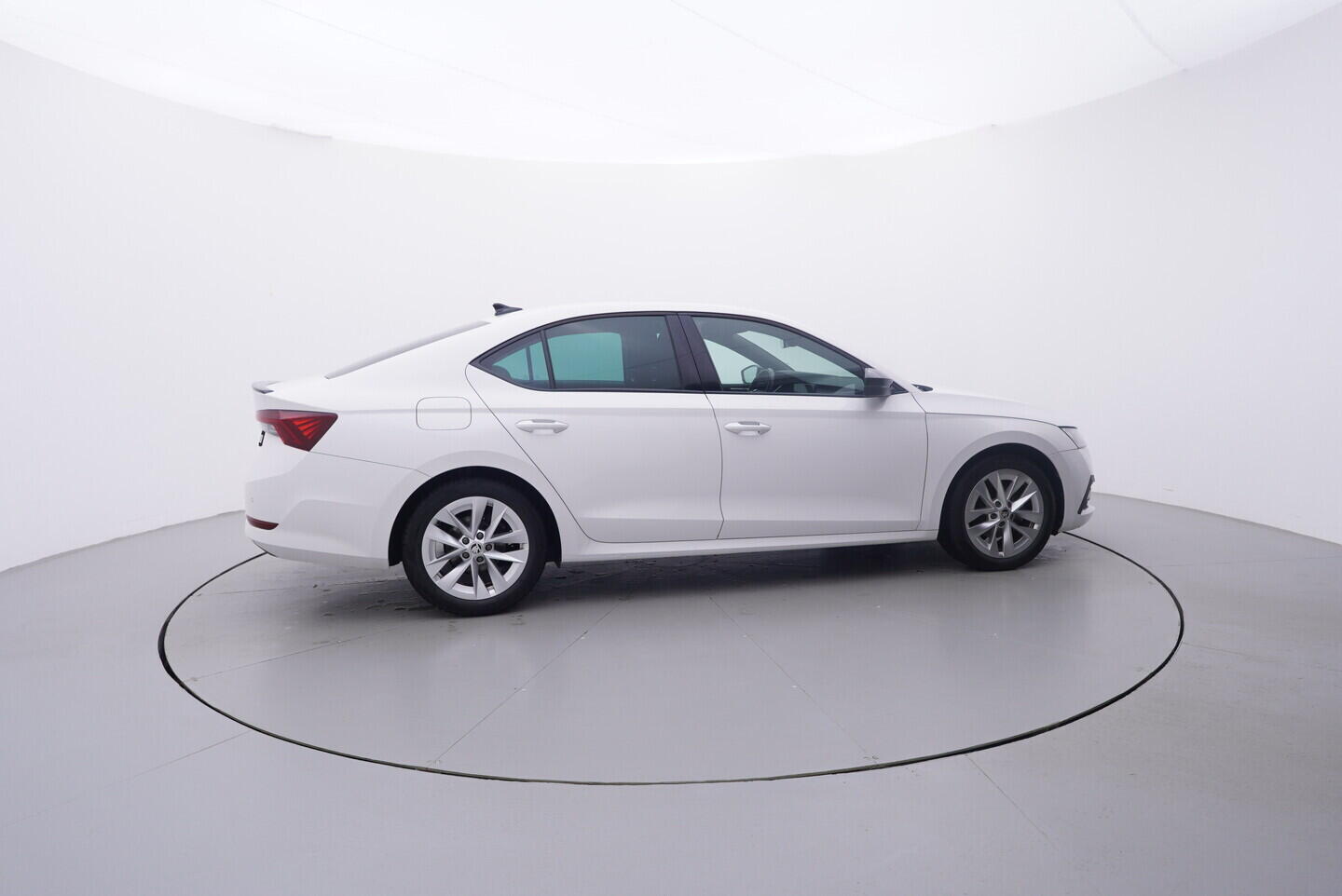 OV190V10888_15.webp_OCTAVIA Style 1.0 TSI 81 kW manuál, DPH