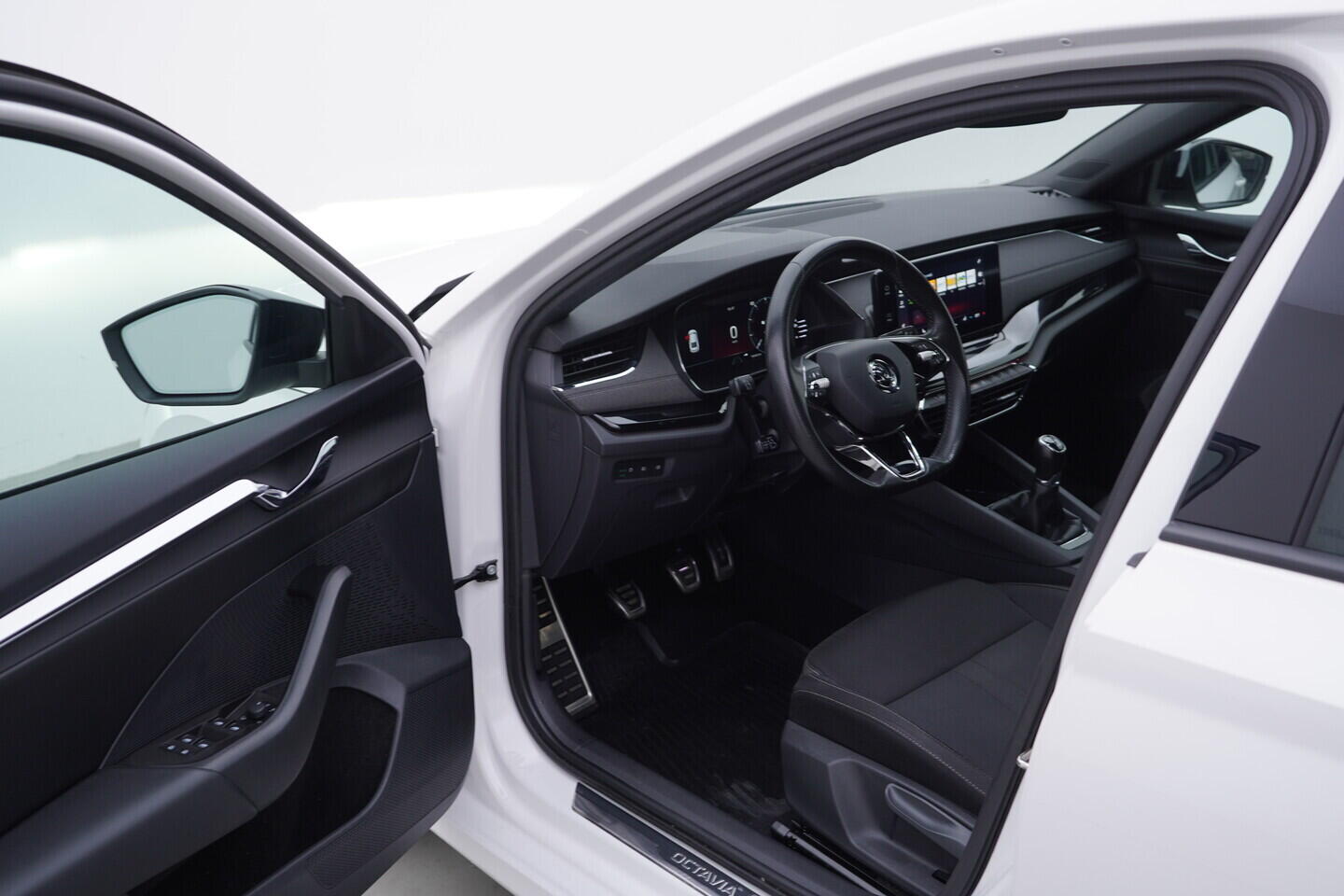 OV190V10888_18.webp_OCTAVIA Style 1.0 TSI 81 kW manuál, DPH