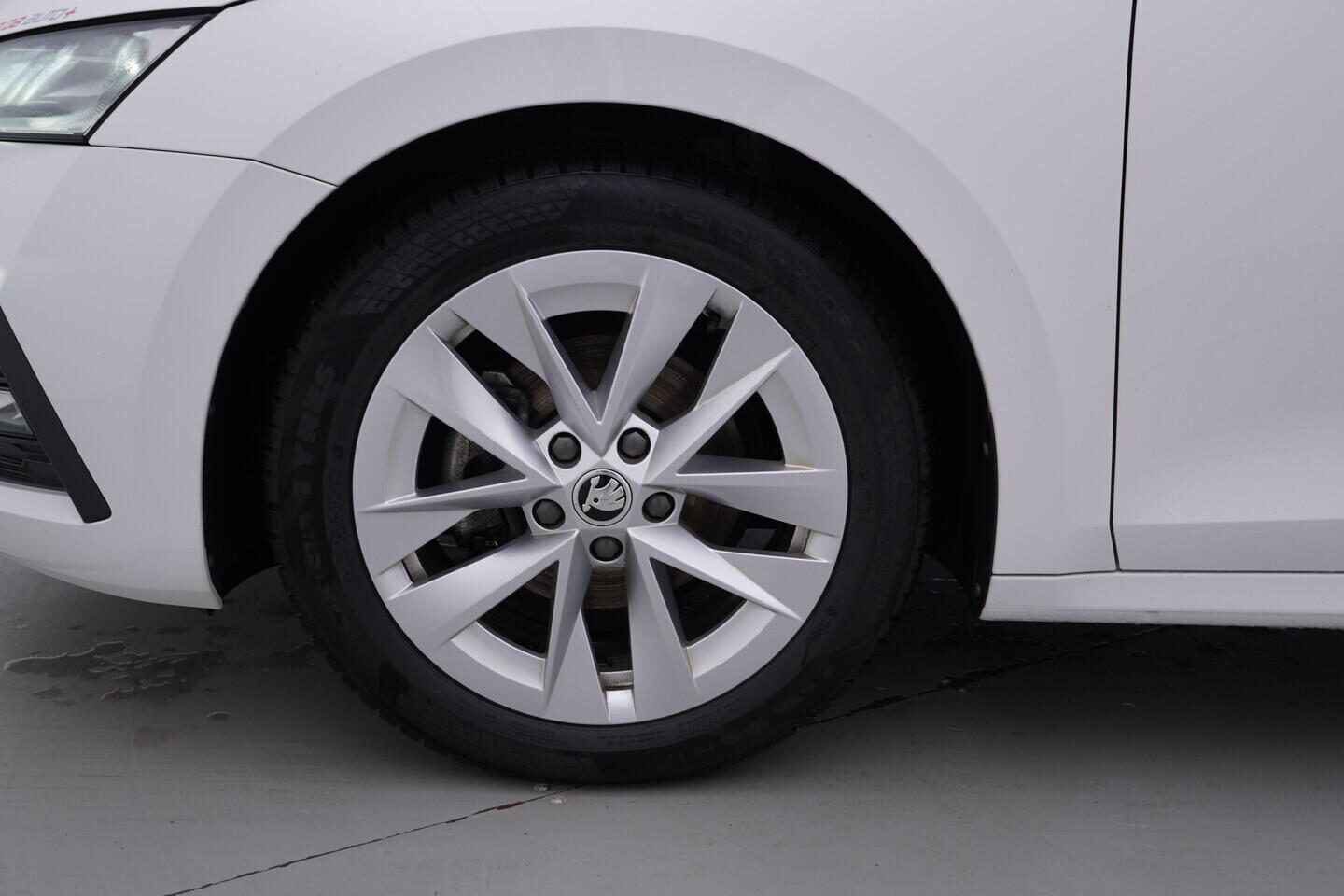 OV190V10888_41.webp_OCTAVIA Style 1.0 TSI 81 kW manuál, DPH