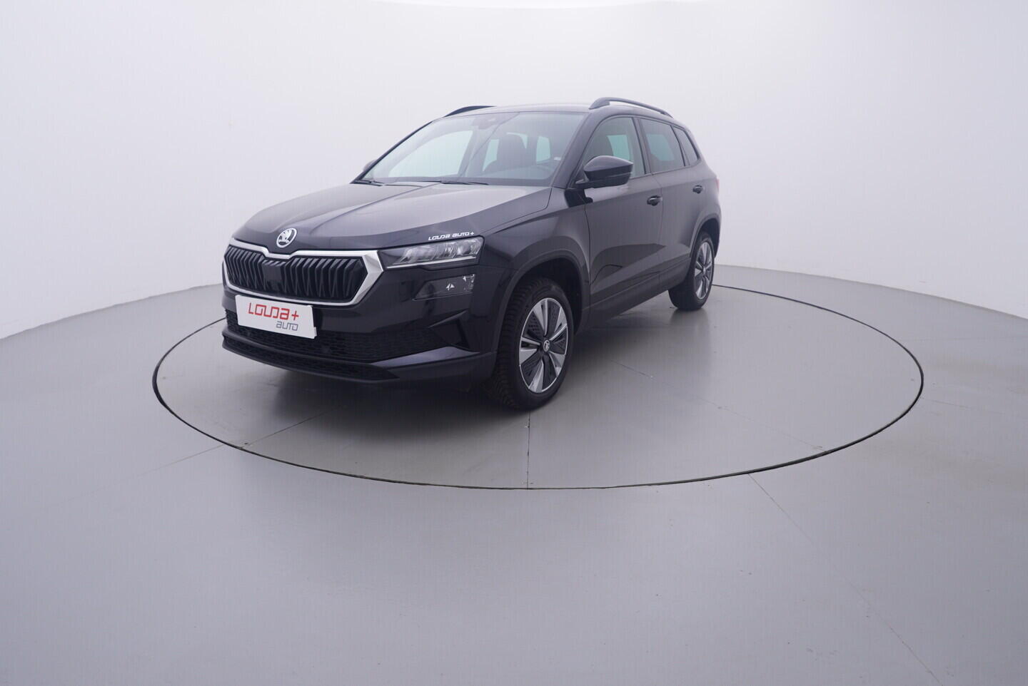 OV190V10889_10.webp_KAROQ Bussines 1.0 TSI 81 kW manuál, DPH