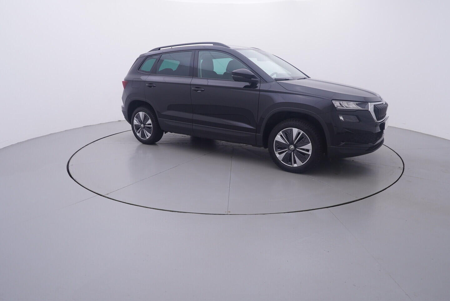 OV190V10889_16.webp_KAROQ Bussines 1.0 TSI 81 kW manuál, DPH