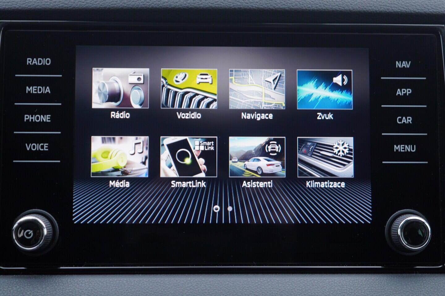 OV190V10889_29.webp_KAROQ Bussines 1.0 TSI 81 kW manuál, DPH