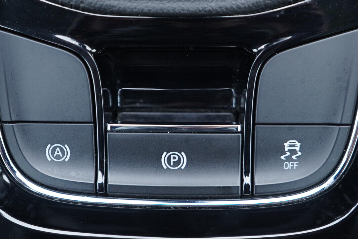 OV190V10889_36.webp_KAROQ Bussines 1.0 TSI 81 kW manuál, DPH