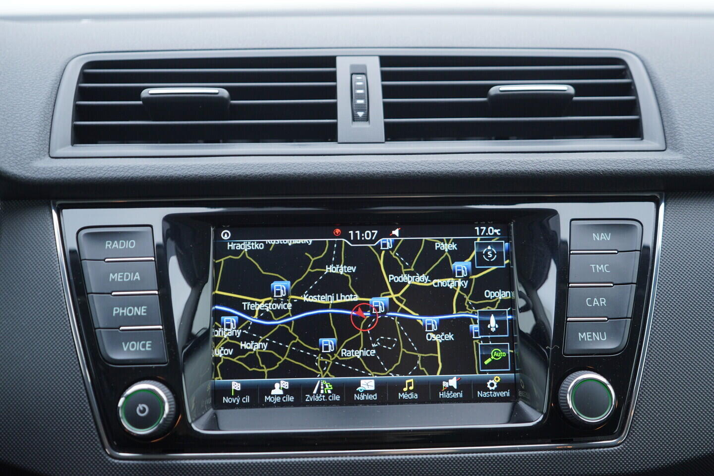 OV190V10893_32.webp_FABIA Tour 1.0 TSI 70 kW manuál, DPH