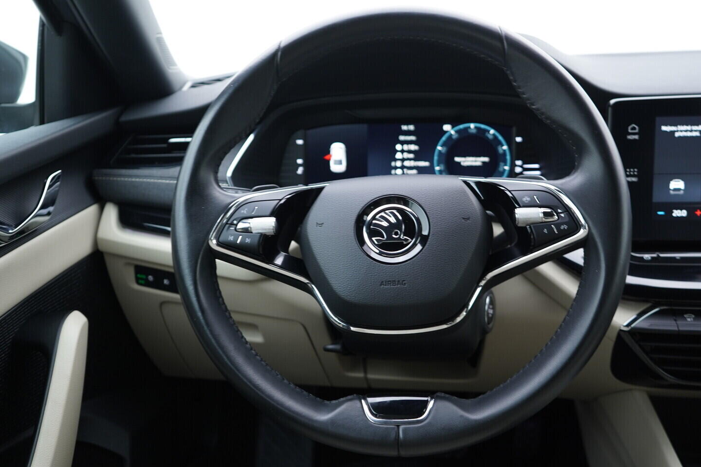 OV190V10894_29.webp_OCTAVIA Style 2.0 TDI 110 kW automat, DPH