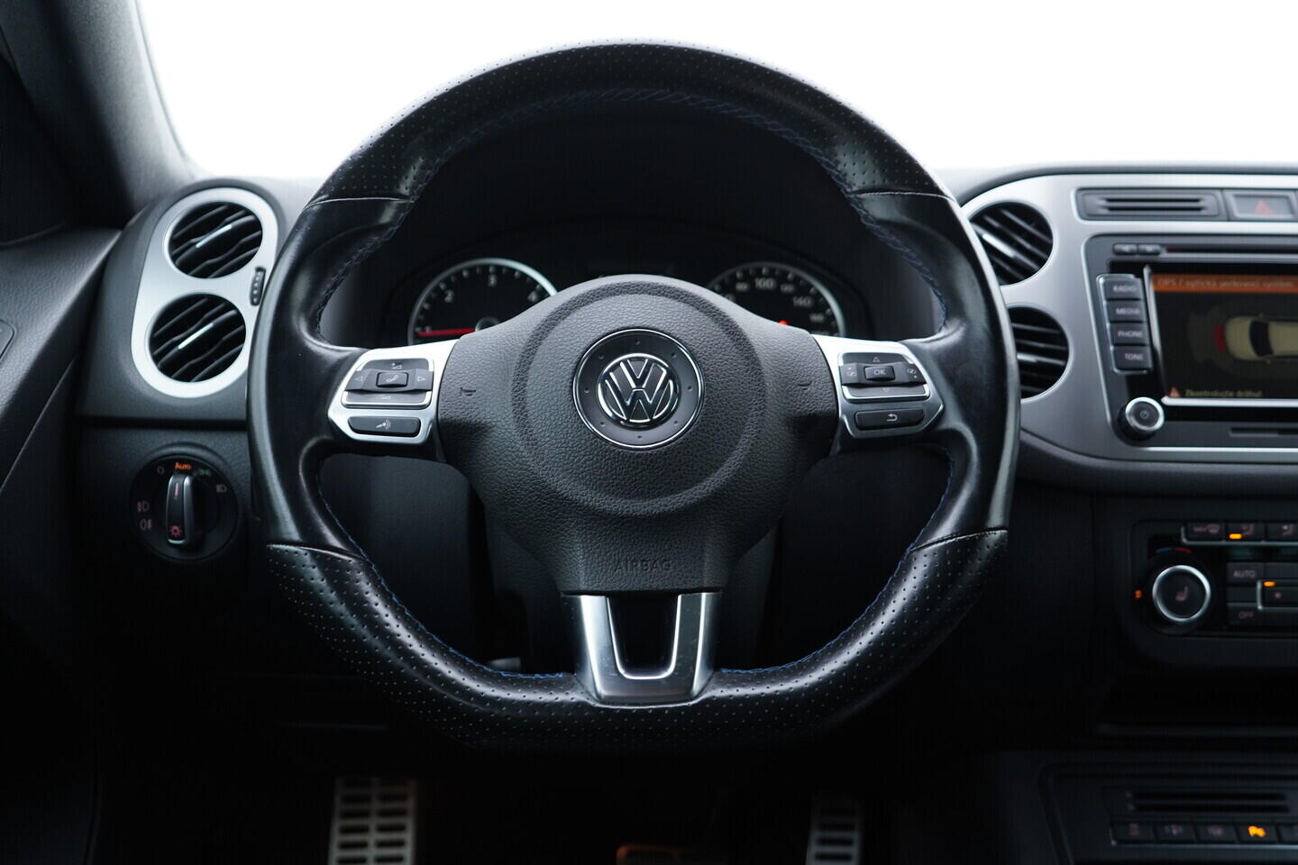 OV190V10896_29.webp_TIGUAN R-Line CityScape 2.0 TDI 130 kW automat