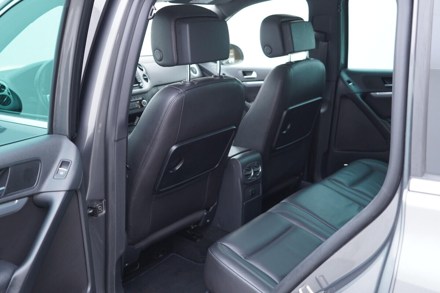 OV190V10896_36.webp_TIGUAN R-Line CityScape 2.0 TDI 130 kW automat