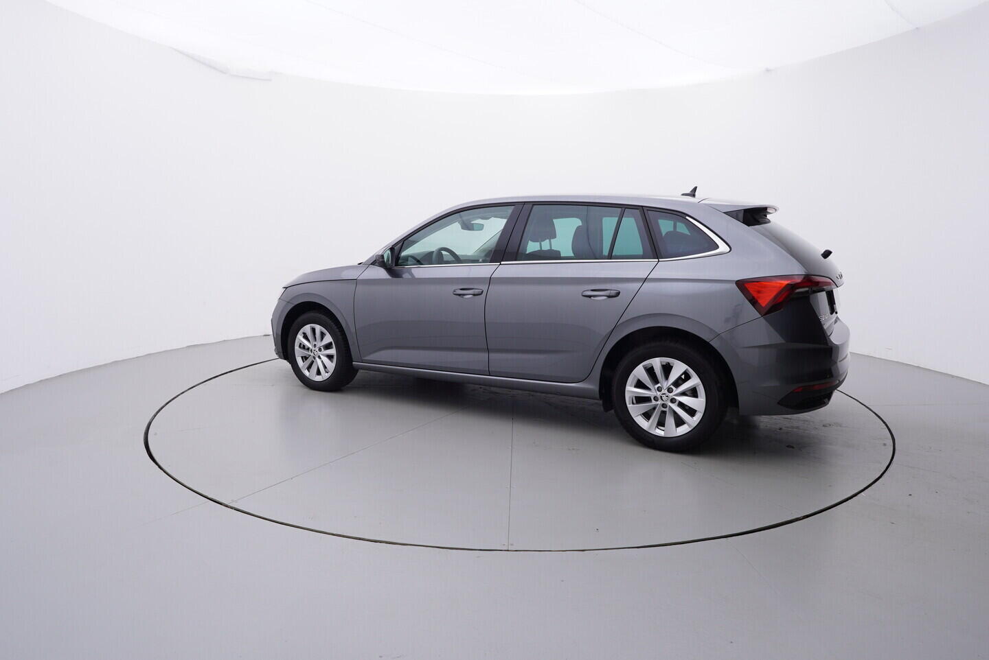 OV190V10897_12.webp_SCALA Top Selection 1.0 TSI 85 kW automat, DPH