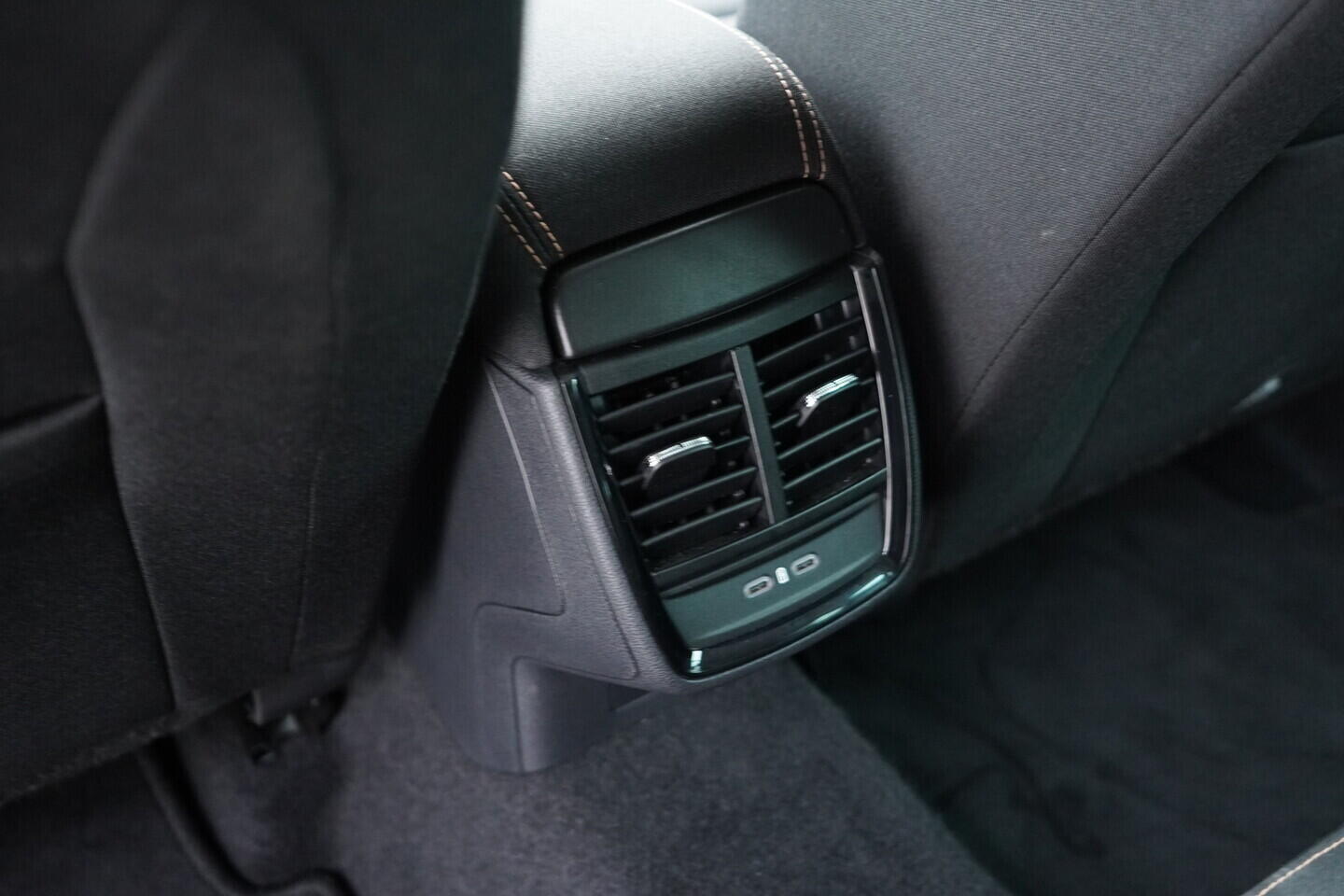 OV190V10898_37.webp_SCALA Top Selection 1.0 TSI 85 kW automat, DPH