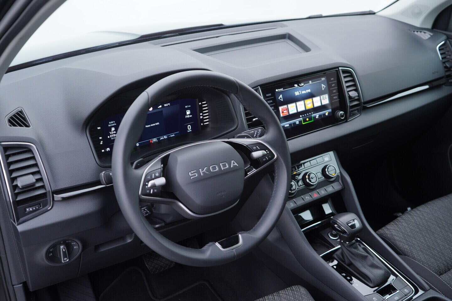 OV190V10899_21.webp_KAROQ Selection 1.5 TSI 110 kW automat, DPH