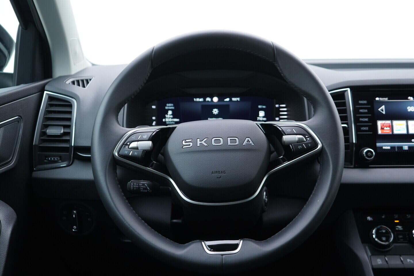 OV190V10899_28.webp_KAROQ Selection 1.5 TSI 110 kW automat, DPH