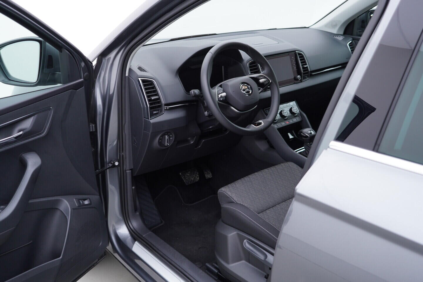 OV190V10902_18.webp_KAROQ Selection 1.5 TSI 110 kW automat, DPH